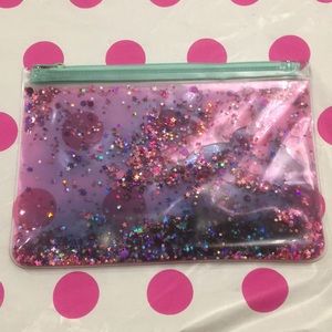 Studio DIY floating glitter clutch